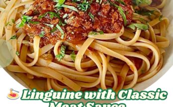 🍝 Easy Recipe for Linguine with Classic Meat Sauce!