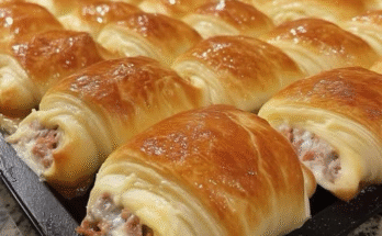 Sausage & Cheese Crescent Rolls, Makes 16 rolls, Ingredients:
